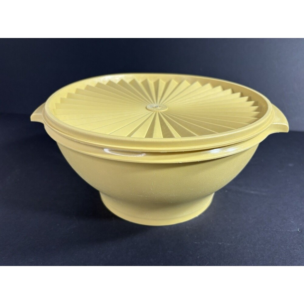 VTG Tupperware Servalier Harvest Gold 6"x12”Salad Serving Bowl & Lid 880 CLEAN